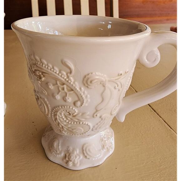 Cups/Mugs-Roscher-Cream on Cream-"Paisley Collection"-Relief-Footed-Set of 3 - Picture 5 of 15